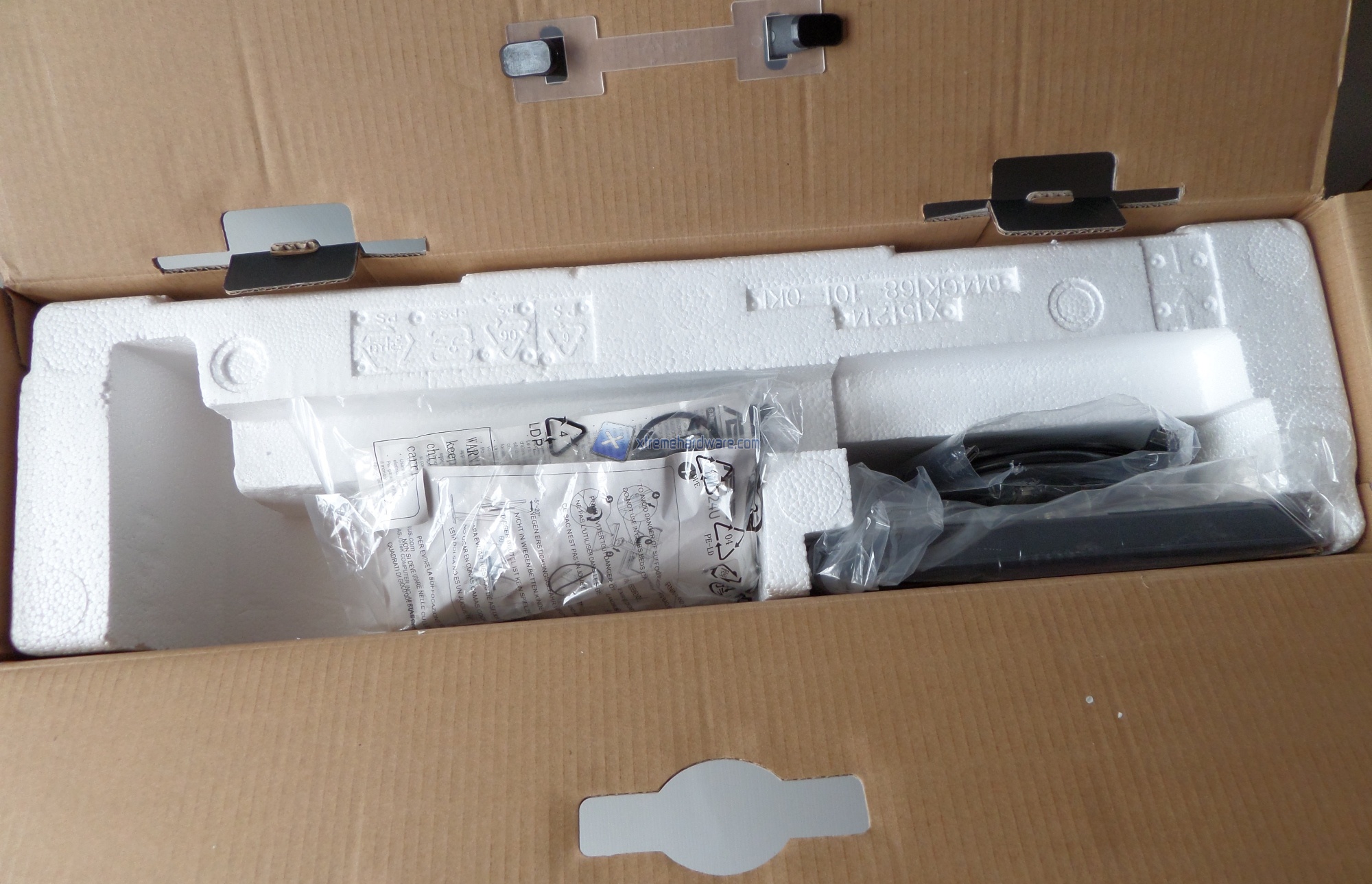 ASUS MG24UQ 02