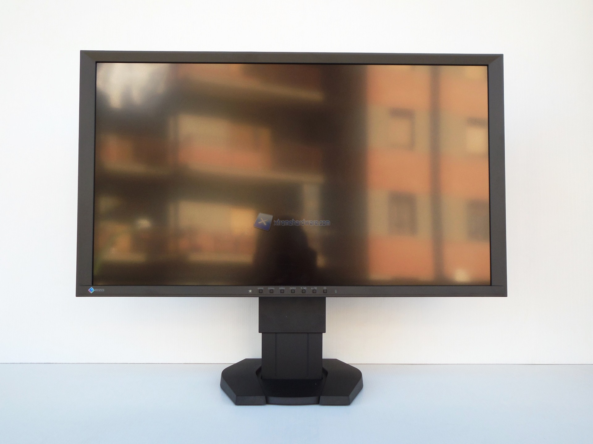 EIZO FG2421 16