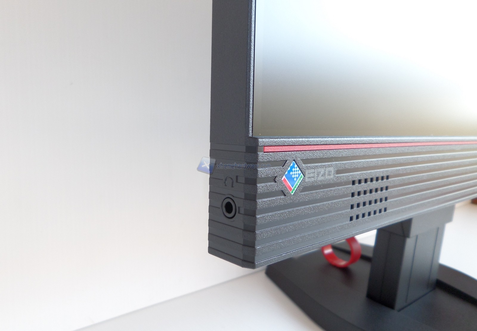 Monitor 04