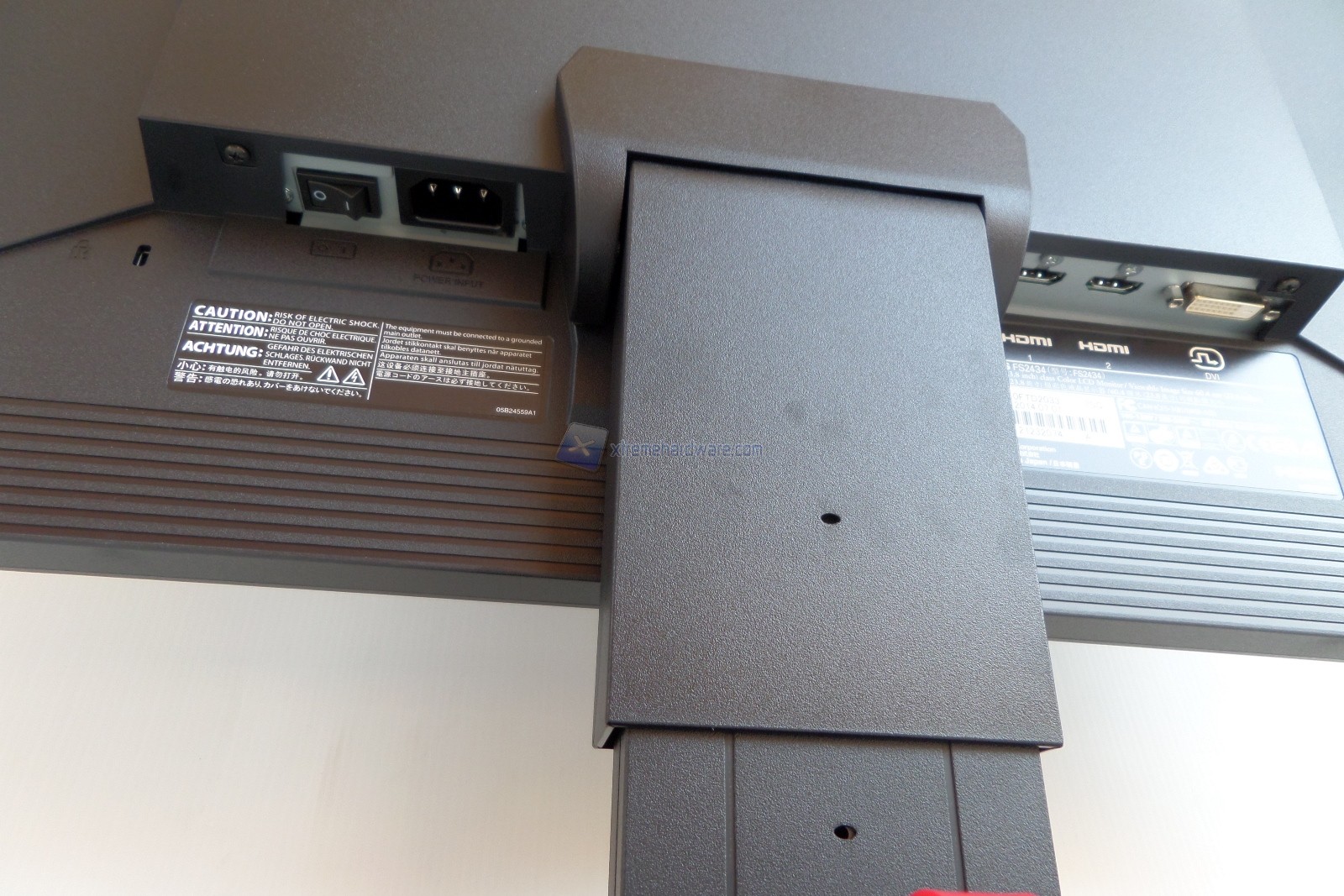 Monitor 13